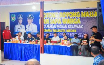 Warga Medan Selayang Ngadu ke Rico Waas Tentang Narkoba dan Infrastruktur