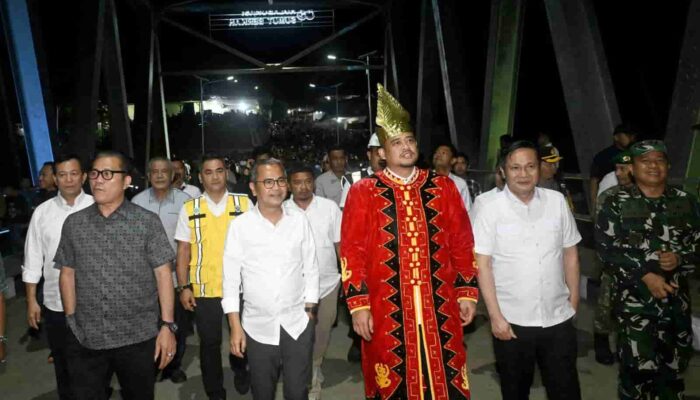 Bobby Nasution Resmikan Jembatan Idano Noyo, Masyarakat Nias Sambut Gembira