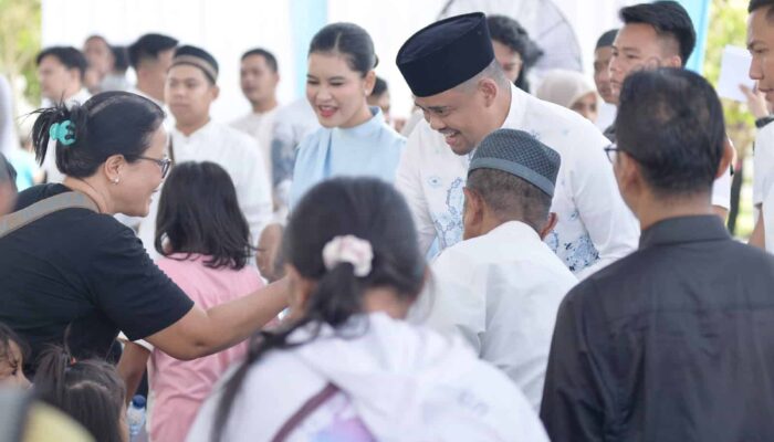 Gubernur Sumut Bobby Gelar Open House Idulfitri, Ribuan Warga Padati Rumah Dinas