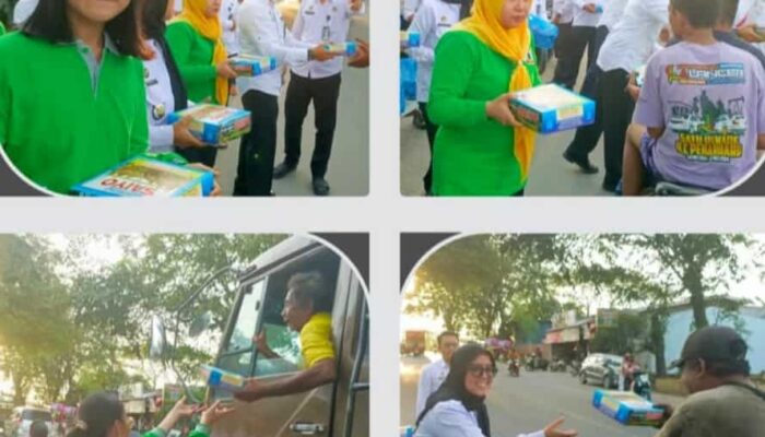 Rutan Kelas I Labuhan Deli Laksanakan Kegiatan Berbagi Takjil Kepada Masyarakat Sekitar Sebagai Wujud Kepedulian Sosial