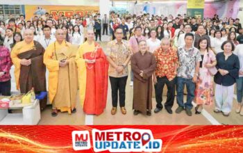 Peringati Hari Tri Suci Waisak, Wali Kota Medan Ajak Umat Buddha Pancarkan Cahaya Kebaikan