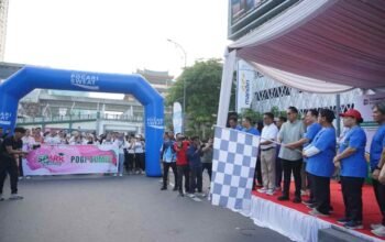 Lepas Jalan Sehat Spark Go To Campus, Wali Kota Medan Tekankan Pentingnya Edukasi Kesehatan Reproduksi